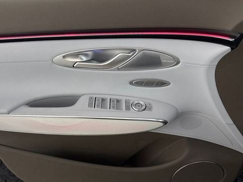 New 2026 Genesis GV70 2.5T Advanced image 9