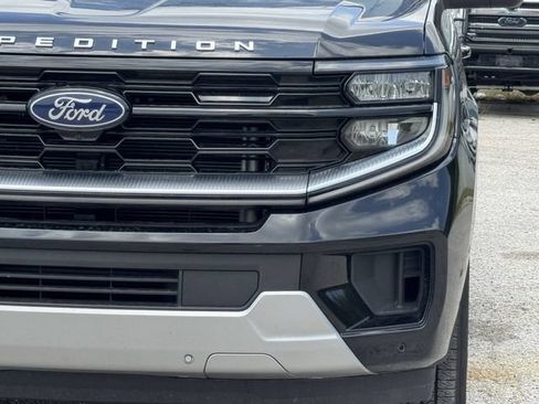 Used 2025 Ford Expedition Max Platinum AWD/4WD image 8