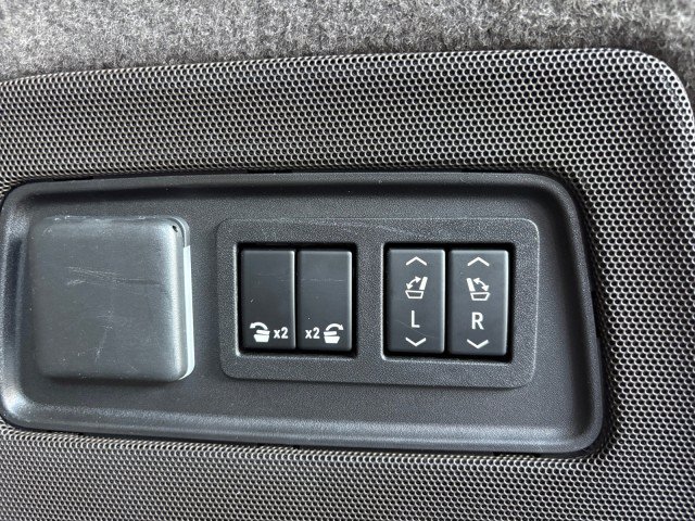 Used 2022 Cadillac Escalade Sport w/ Touring Package AWD/4WD image 19