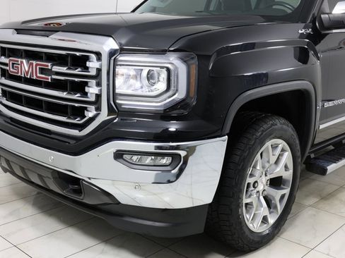 Used 2018 GMC Sierra 1500 SLT w/ SLT Premium Package image 43