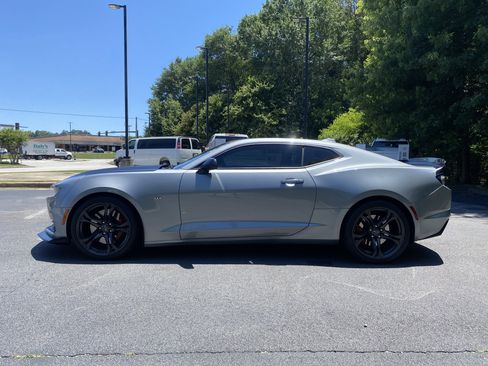 Used 2023 Chevrolet Camaro SS RWD image 6