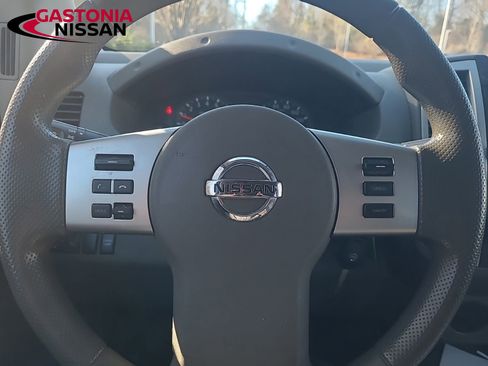 Used 2019 Nissan Frontier SV image 30