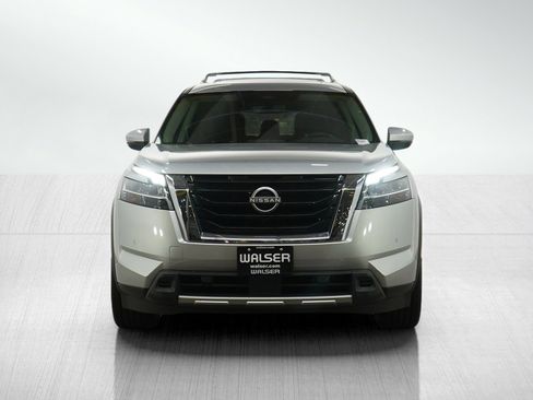 Used 2023 Nissan Pathfinder SL w/ SL Premium Package image 8