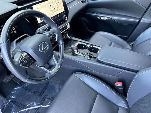 Certified 2023 Lexus RX 350 AWD image 4