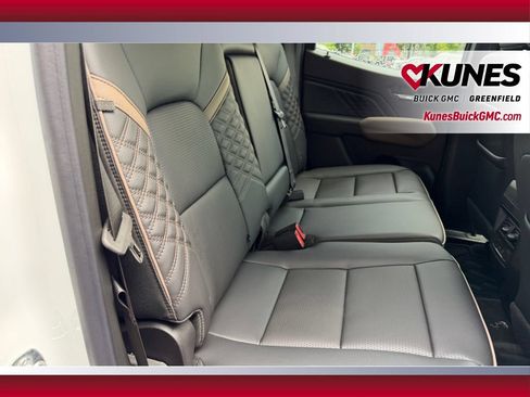 New 2026 GMC Canyon Denali AWD/4WD image 33
