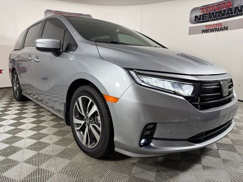 Used 2024 Honda Odyssey Touring image 1