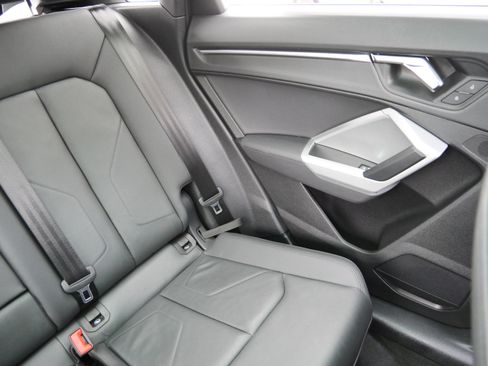 Used 2023 Audi Q3 2.0T Premium w/ Convenience Package AWD/4WD image 14