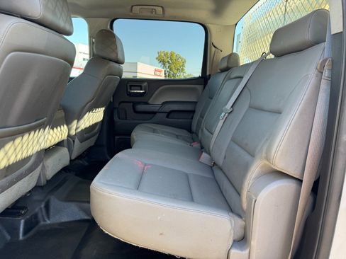 Used 2015 GMC Sierra 3500 2WD Crew Cab image 16