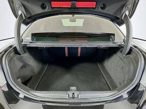 Used 2018 Alfa Romeo Giulia image 21