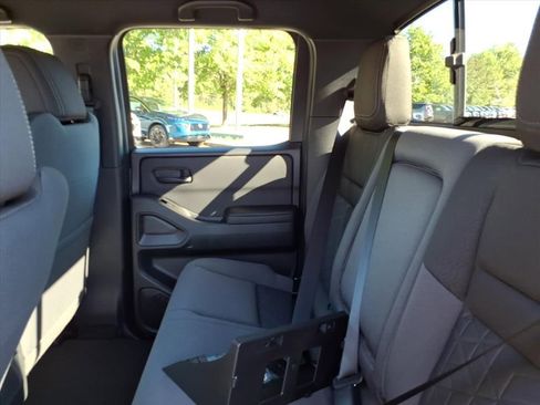 New 2026 Nissan Frontier SV w/ Tow Package AWD/4WD image 7