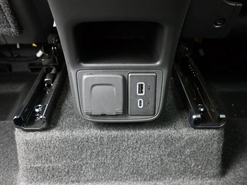 Used 2025 Chevrolet TrailBlazer LT w/ Convenience Package FWD image 36