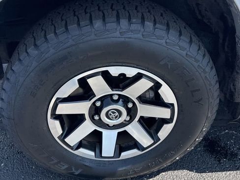 Used 2024 Toyota 4Runner TRD Off-Road Premium image 11