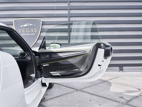 Used 2015 Porsche 918 Spyder w/Weissach Package image 41