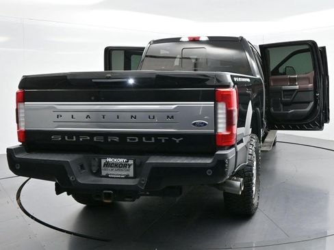 Used 2017 Ford F250 Platinum w/ Platinum Ultimate Package AWD/4WD image 45