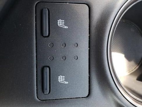Used 2024 Toyota Camry SE FWD image 17
