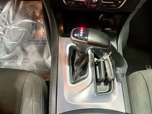 Used 2020 Dodge Charger SXT w/ Cold Weather Package AWD/4WD image 16