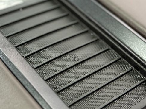 Used 2016 Chevrolet Suburban LTZ image 28