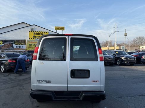 Used 2013 GMC Savana 1500 image 6