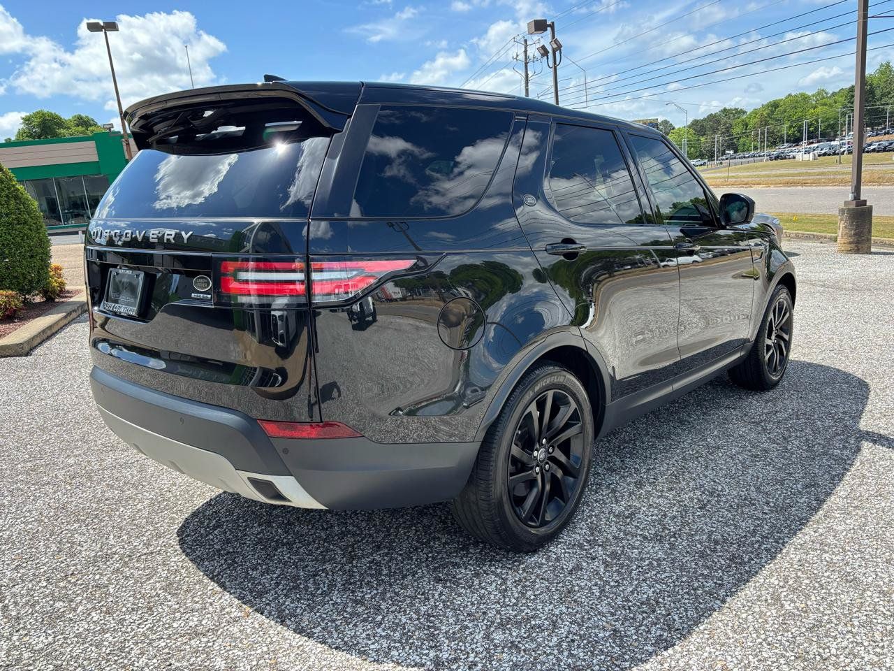 Used 2017 Land Rover Discovery HSE AWD/4WD image 5