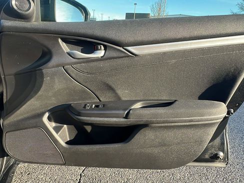 Used 2018 Honda Civic EX-T image 12