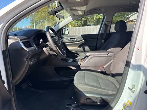 Used 2023 GMC Acadia SLE w/ Driver Convenience Package image 23