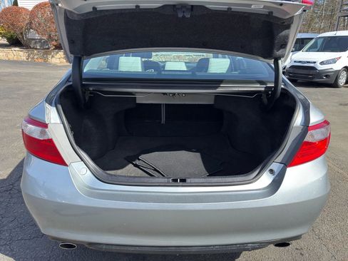 Used 2015 Toyota Camry XSE w/ Advanced Technology Package image 13
