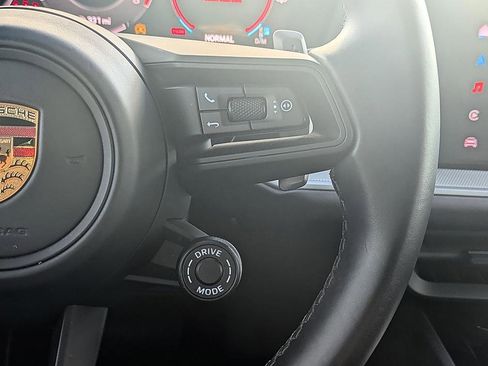 Used 2024 Porsche Cayenne image 15