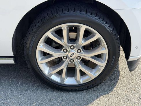 Used 2019 Ford Expedition Platinum AWD/4WD image 7