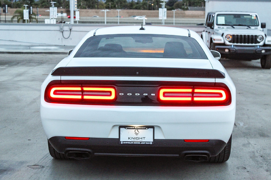 Used 2023 Dodge Challenger SRT Hellcat RWD image 8