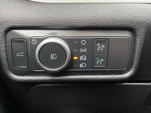 Certified 2022 Ford Explorer XLT w/ Equipment Group 202A image 55