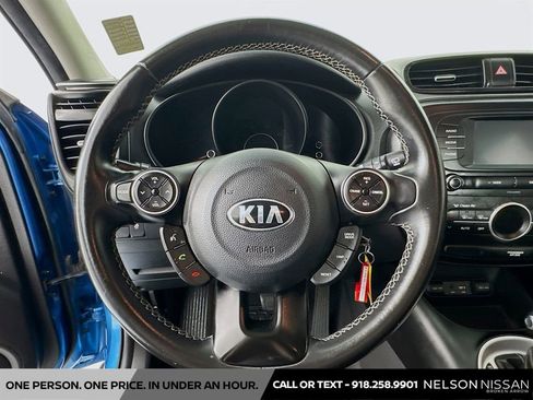 Used 2017 Kia Soul + w/ Designer's Package FWD image 11