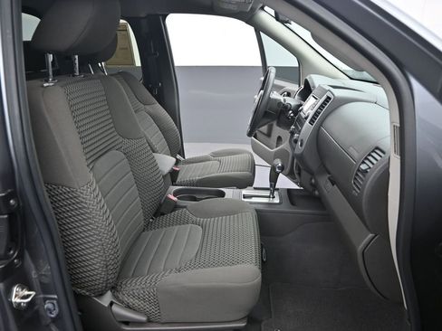Used 2018 Nissan Frontier SV RWD image 22