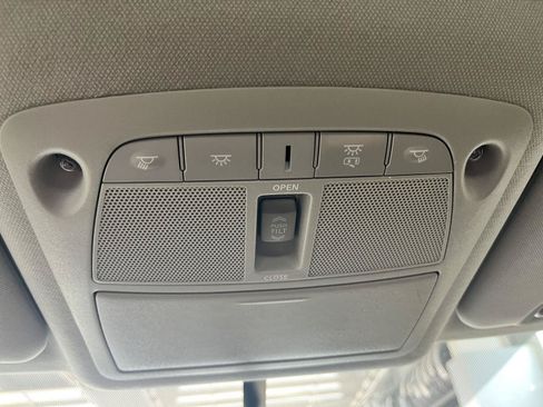 Used 2014 Nissan Rogue SV w/ SV Moonroof Package AWD/4WD image 26