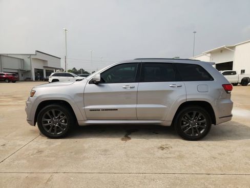 Used 2019 Jeep Grand Cherokee High Altitude RWD image 4