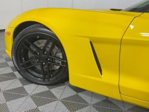 Used 2007 Chevrolet Corvette Convertible w/ Preferred Equipment Group RWD image 32