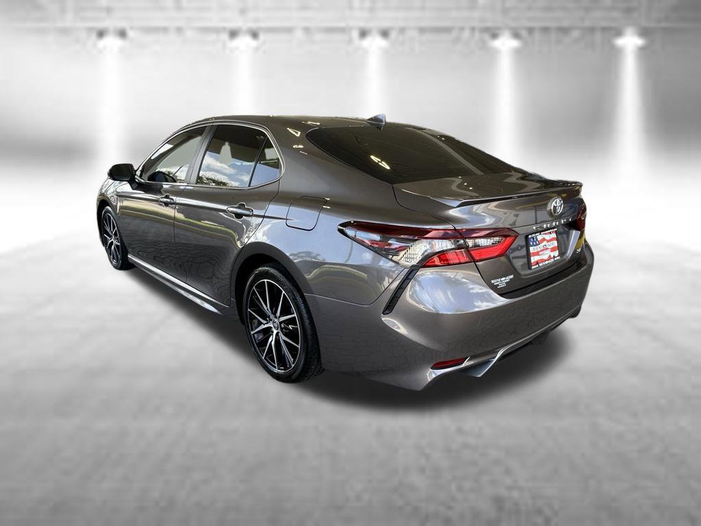 Used 2024 Toyota Camry SE w/ Convenience Package FWD image 7