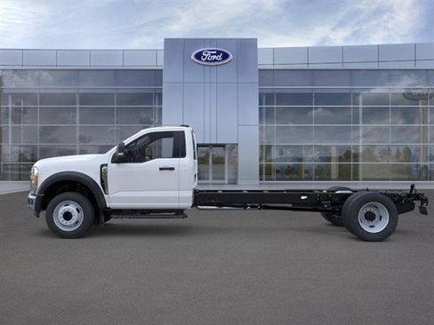 New 2026 Ford F550 XL image 4