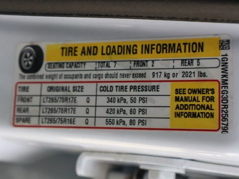 Used 2013 Chevrolet Suburban 2500 LT AWD/4WD image 56