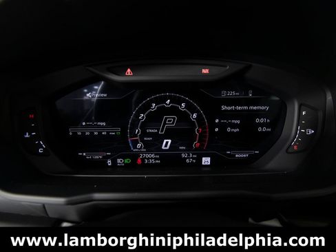 Used 2022 Lamborghini Urus AWD/4WD image 17