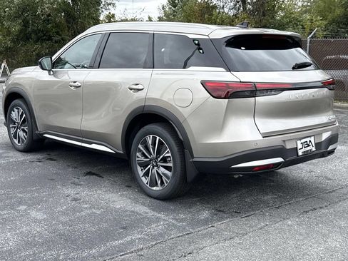 New 2026 INFINITI QX60 Luxe w/ Family Package image 25