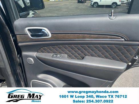 Used 2019 Jeep Grand Cherokee Summit AWD/4WD image 31