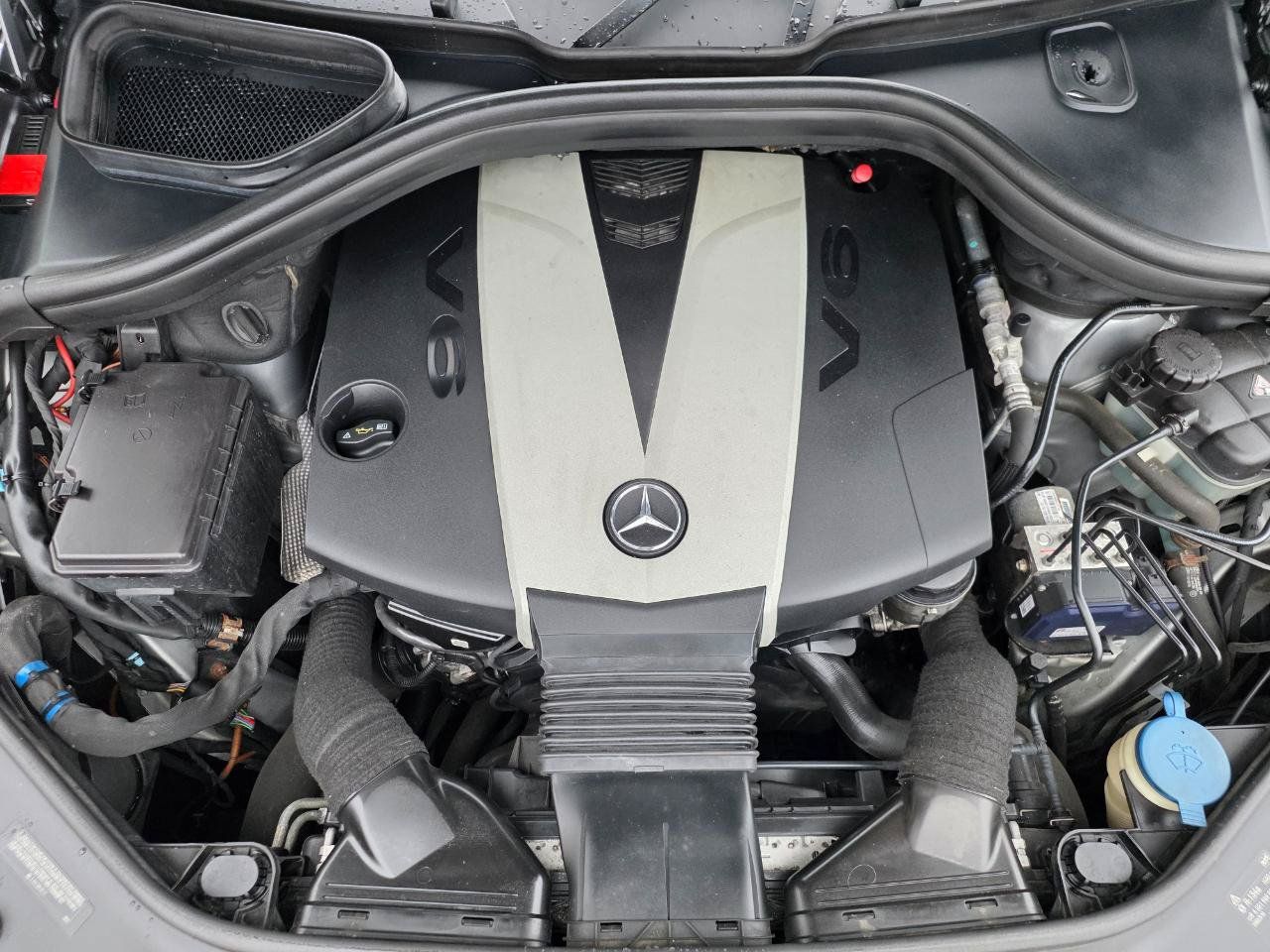 Used 2012 Mercedes-Benz ML 350 BlueTEC 4MATIC image 38