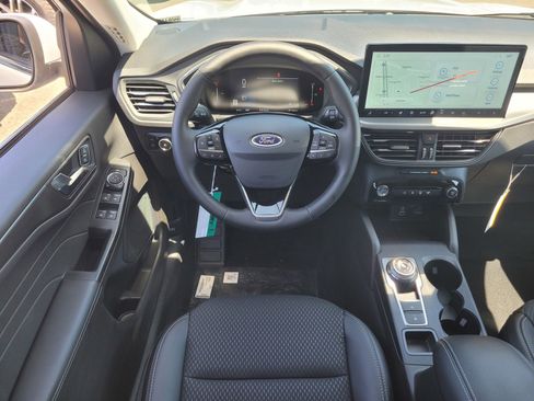 New 2025 Ford Escape SE image 8