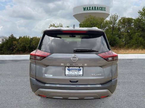 Used 2022 Nissan Rogue SL w/ SL Premium Package AWD/4WD image 5