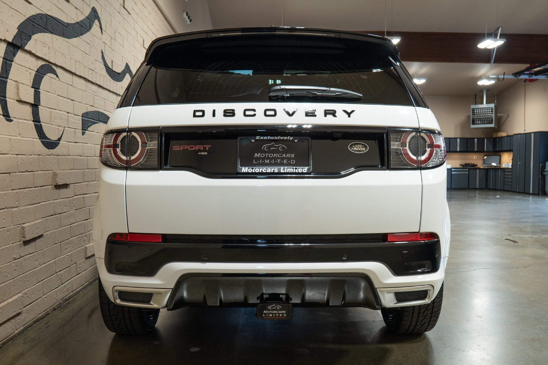 Used 2019 Land Rover Discovery Sport HSE Luxury AWD/4WD image 5