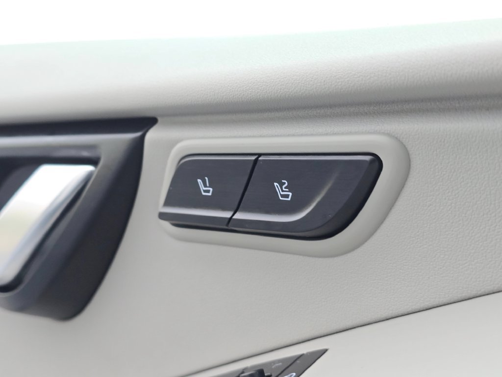 Certified 2023 Kia Niro Wave w/ Wave Preserve Package FWD image 25