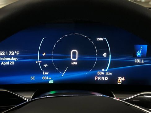 Used 2025 Cadillac Lyriq Luxury AWD/4WD image 23