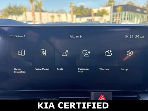 Certified 2025 Kia Carnival SX Prestige image 42