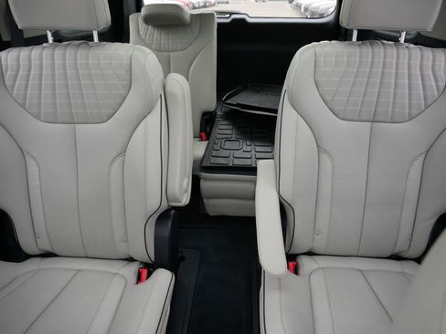 Used 2023 Hyundai Palisade Limited AWD/4WD image 13
