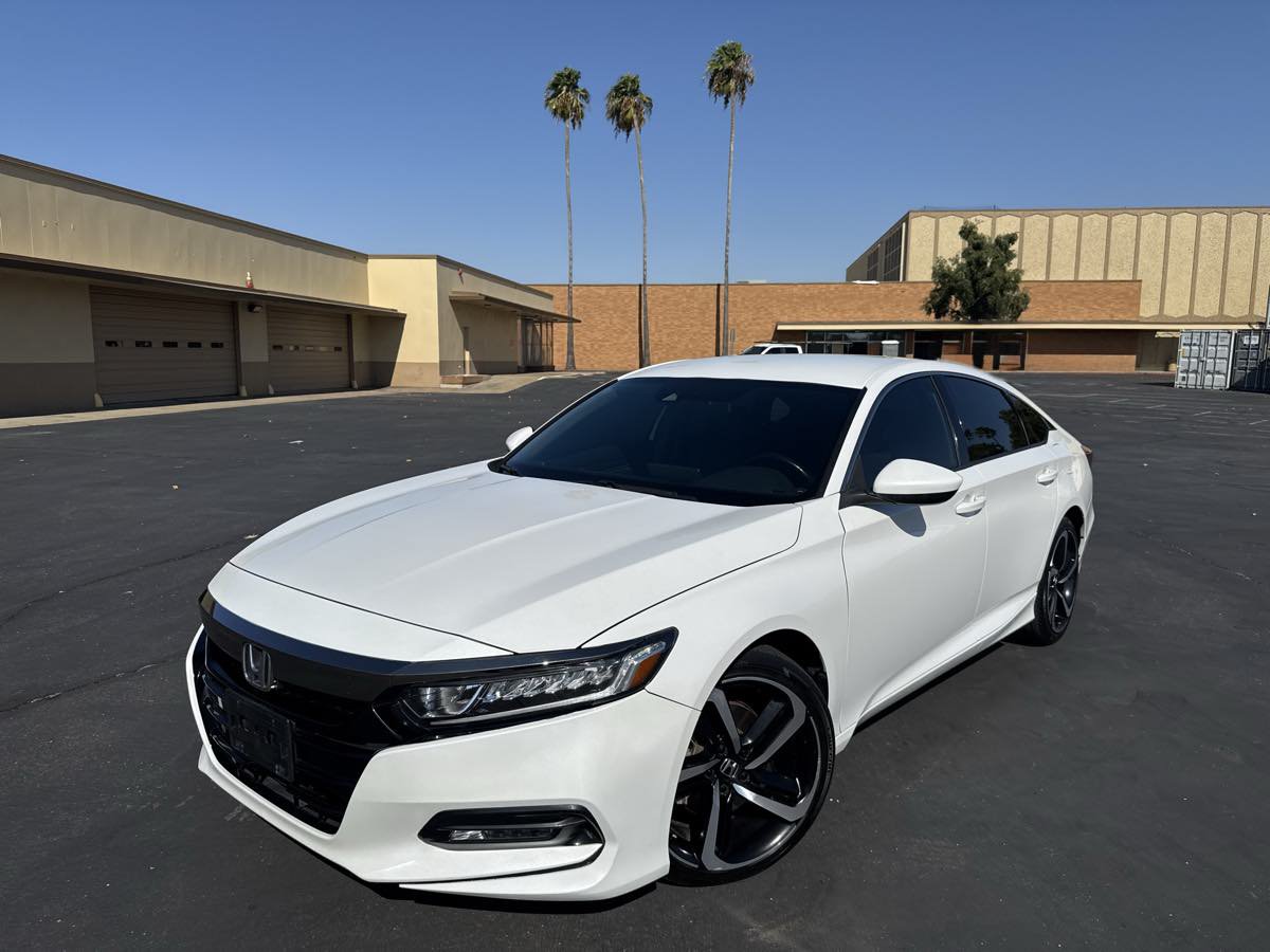 Used 2018 Honda Accord Sport image 3